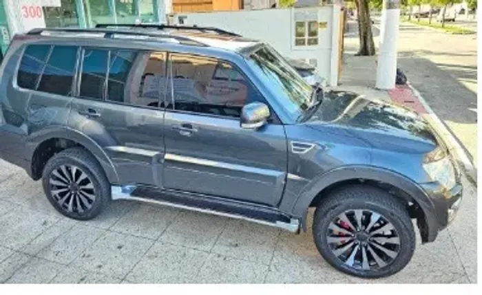 Mitsubishi Pajero HPE Full 3.2 4X4 T.i.dies. 5P AUT 2018