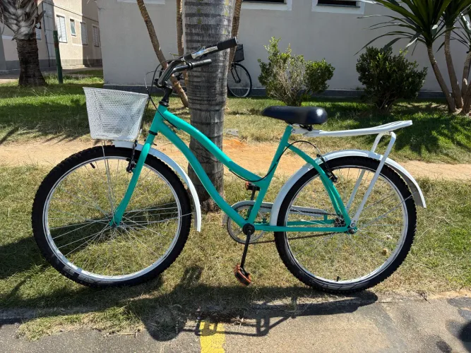 BICICLETA RETRÔ ARO 26 - VERDE ESMERALDA COM BRANCO (SEMINOVA) 