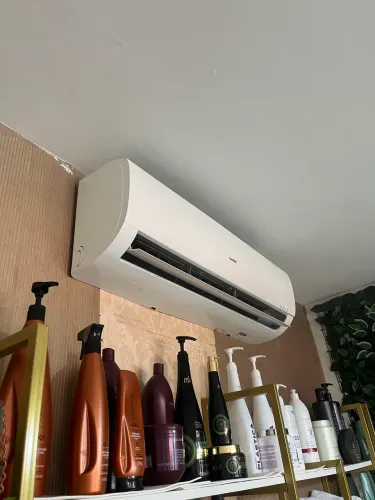 Ar condicionado comfee