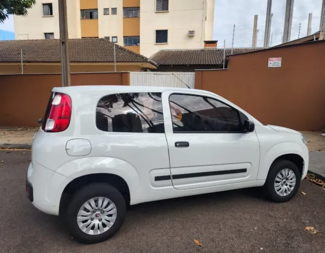 Fiat Uno Vivace/rua 1.0 EVO Fire Flex 8V 5P 2014