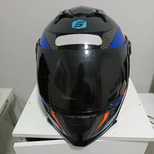 Capacete