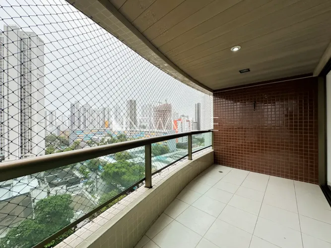 Apartamento à venda no Condomínio João Costa, em Boa Viagem 3 suítes, varanda ampla e amb
