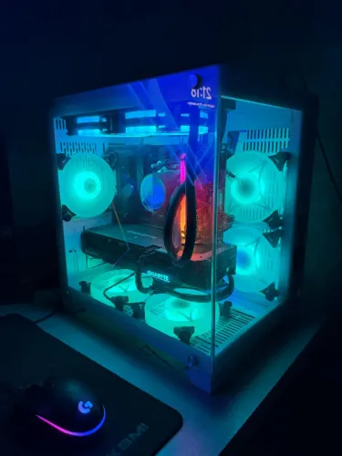 PC Gamer Ryzen 5500 + RX 7600