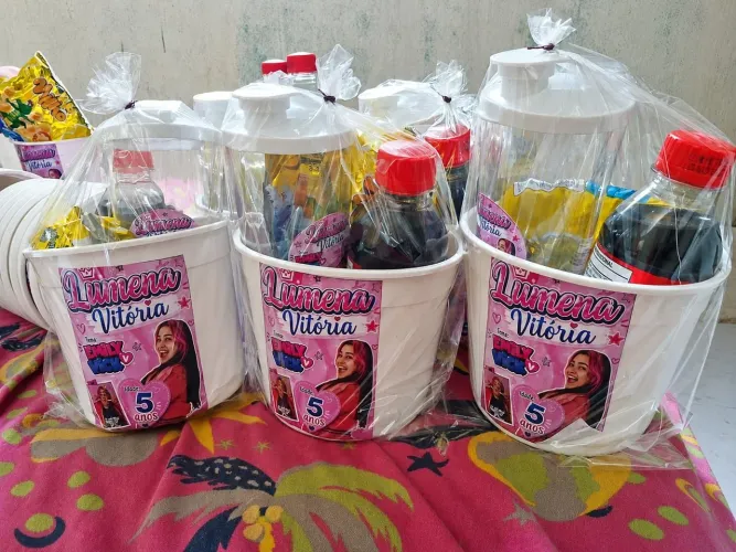 10 kit guloseimas por 25,00