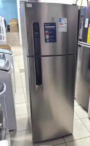 DOAÇÃO Geladeira Duplex Electrolux 380L