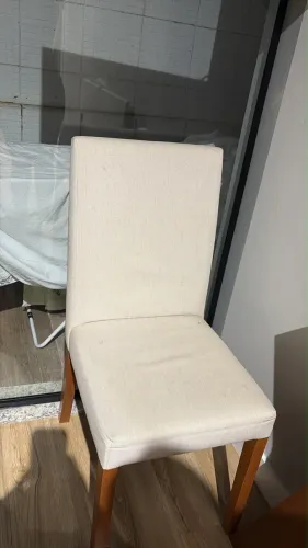 Mesa com 4 cadeiras