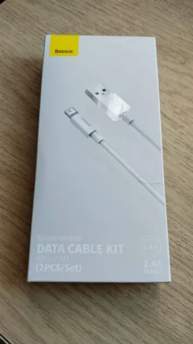 Caixa Kit com 2 cabos Baseus originais, USB para Lightning, de 1,5m. - Novo, na caixa.