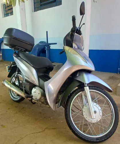 Vendo Honda biz 2015 ES
