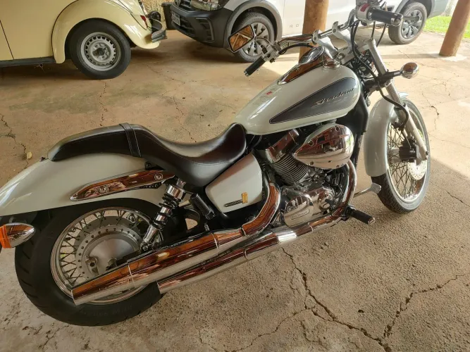 Honda shadow único dono tirada aqui na concessionária de rio claro sem detalhes novicima 