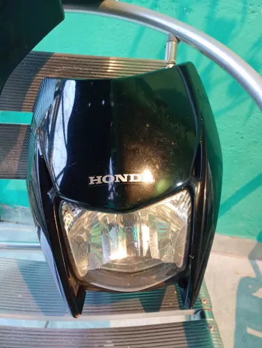 Frente farou Bros original Honda e paralama original até 2012 pra vende rápido 120 reais