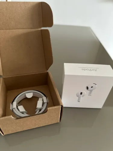 AirPods 4 com cancelamento de ruído 