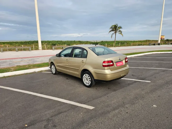 Volkswagen Polo Sedan 1.6 MI 101cv 8V 4P 2003