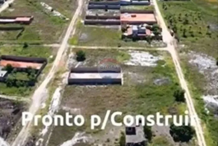 Terreno de Investimento na Praia do Francês!