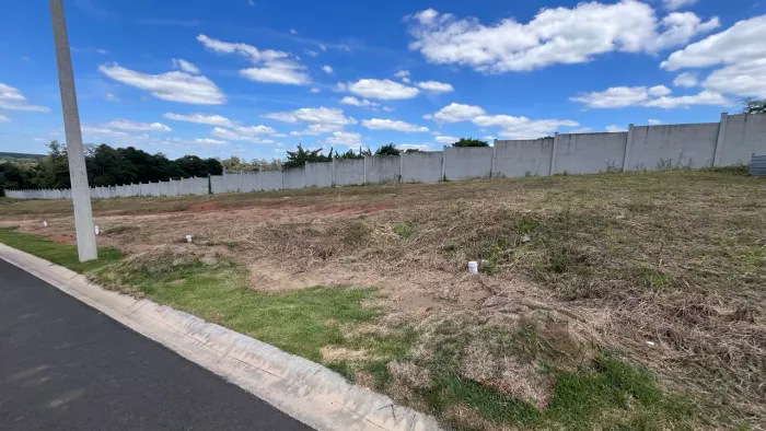 Terreno condomínio fechado 