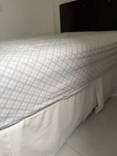Cama box (Base mais Colchão) casal de Excelente Qualidade comprada em São Bento