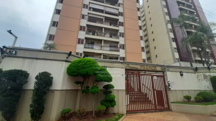 Apartamento para alugar na Ponte Preta, com 3 quartos e vaga de garagem.