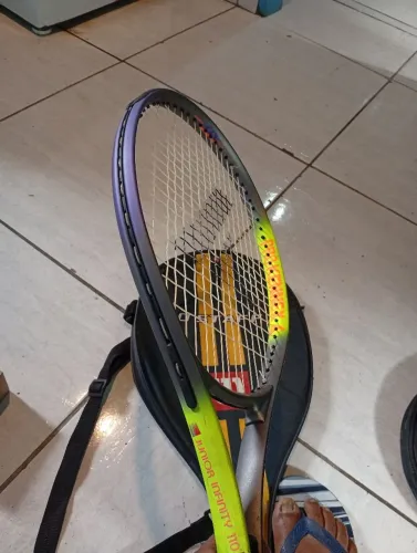 Raquete de tênis