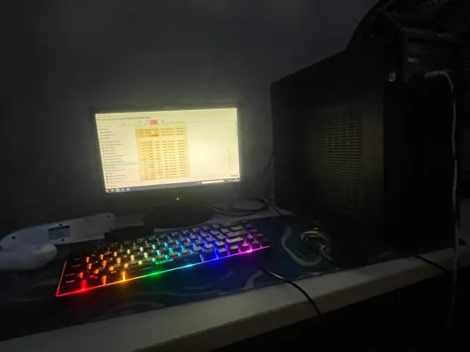 PC GAMER COMPLETO I5 3470S 8gb com gt 730 ddr3, funcionando,com monitor e periféricos