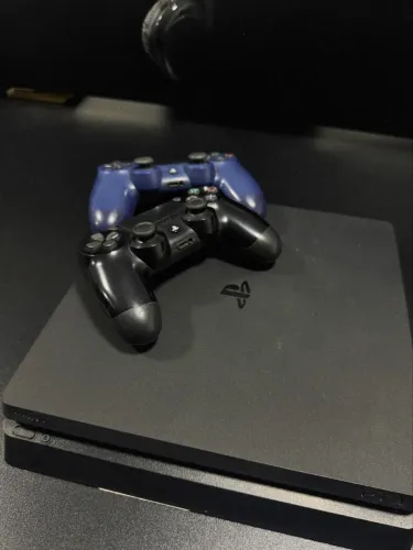 PlayStation 4 - 1 TB