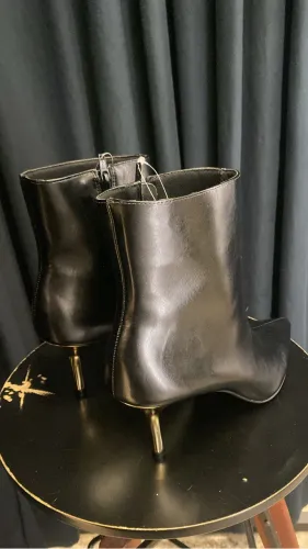 Vendo bota salto fino
