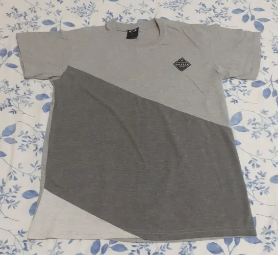 2 Camisas Oakley G (Juntas)