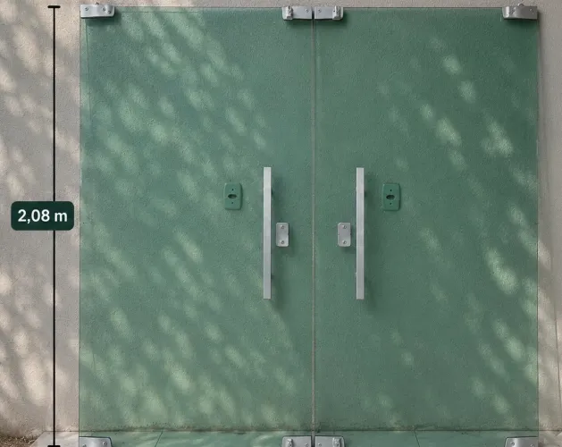porta de vidro temperado na cor verde duas folhas d