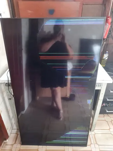 Tv Lg 4K Hdr Led 60 Polegadas. 60Uq8050psb Liga Com Tela Quebrada. Leiam!