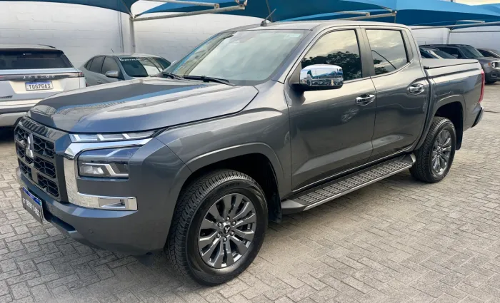 Mitsubishi TRITON HPE-S 2.4 CD 4X4 TB Diesel Aut. 2026