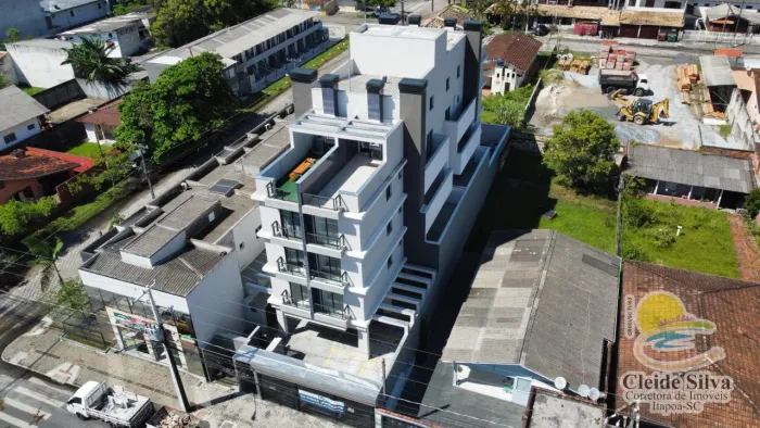 Apartamento Duplex em Pontal do Paraná na Praia de Leste