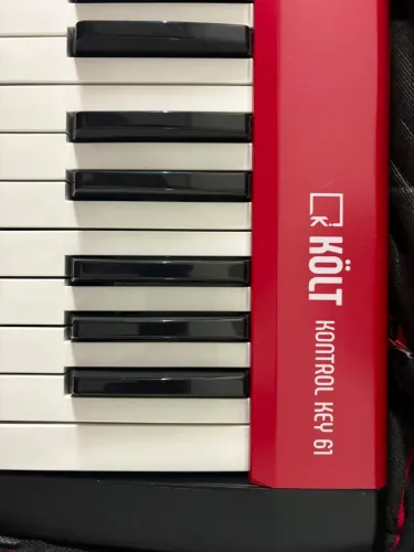 TECLADO KOLT KONTROL 61 NOVÍSSIMO!
