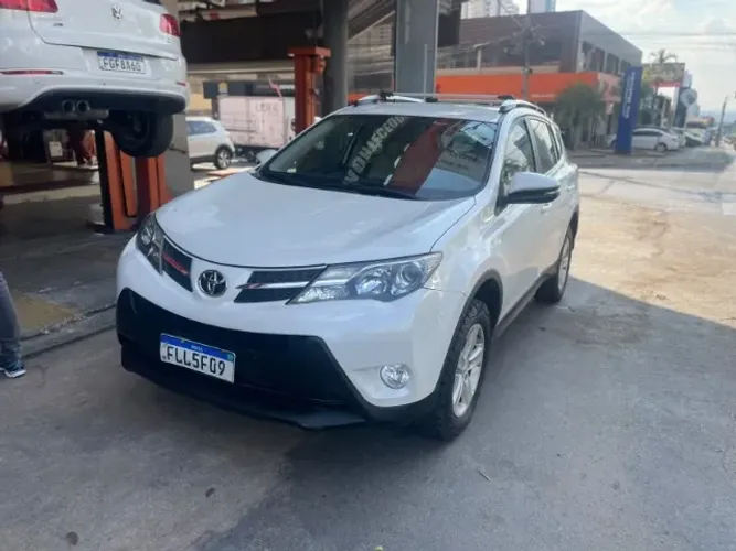 Toyota RAV4 2.0 4X2 16V Aut. 2013