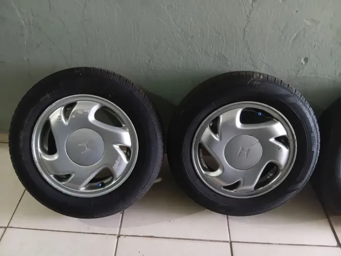 rodas aro 14 civic g6 com pneus (1)