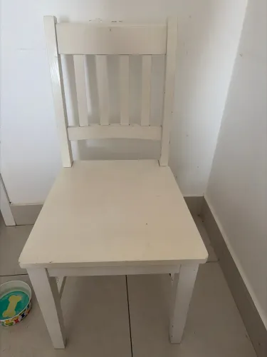 Cadeira branca Tok stok