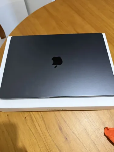 MacBook Pro 16 M4 Pro 48GB 512GB - NF Apple + garantia