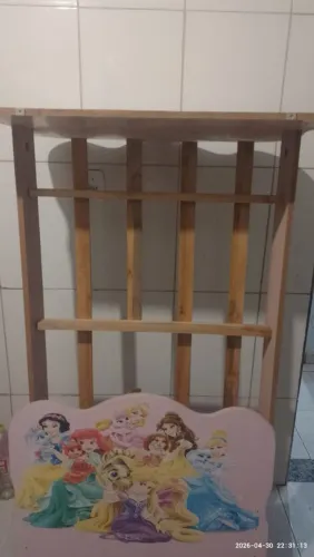 Cama infantil das princesas... Acompanha colchão