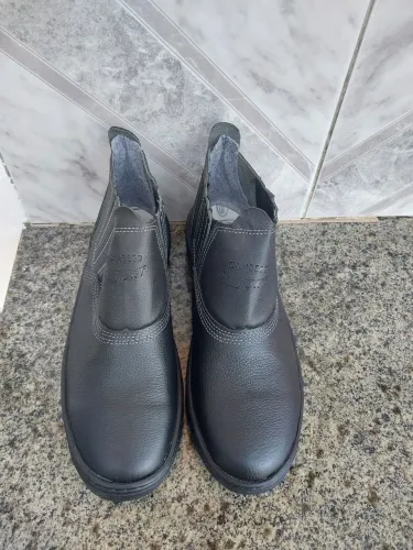 Bota n.42 Nova R$35