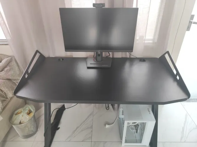 Gamer 120cm c/ Estrutura de Metal + Filtro de Linha Intelbras