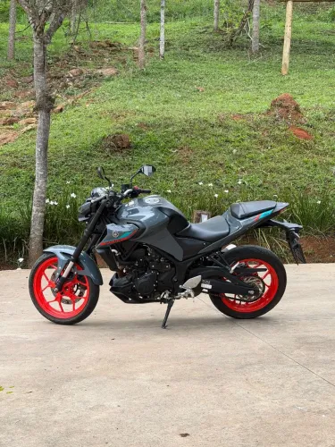 M3 moto muito nova