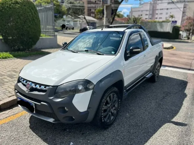 65.900,00 / STRADA ADVENTURE LOCKER CE FLEX 1.8 2017 - COMPLETO -