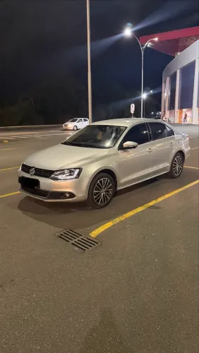 Volkswagen Jetta Highline 2.0 TSI 16V 4P Tiptronic 2014