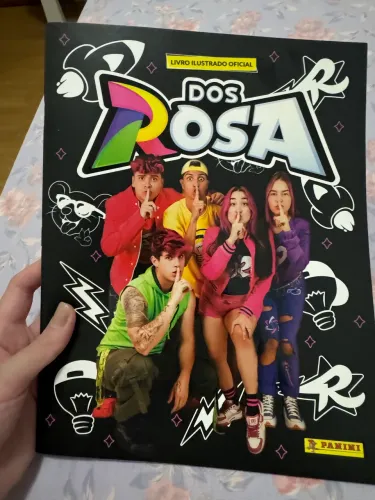 Álbum novo de figurinhas Dos Rosa + 6 figurinhas
