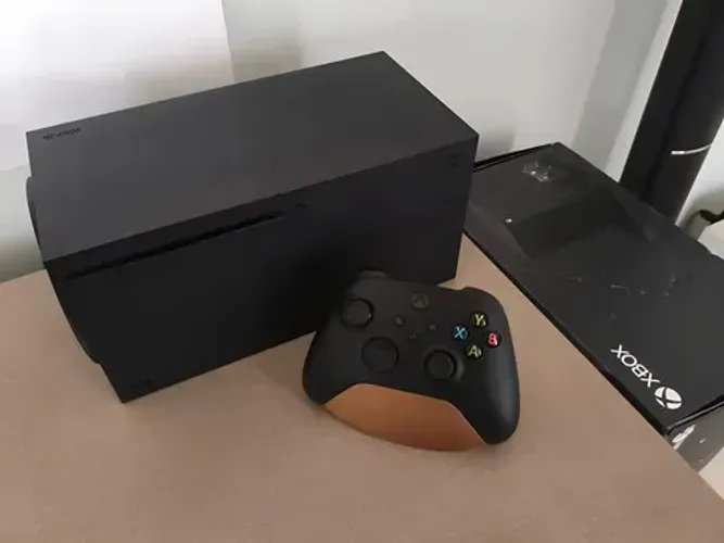 XBOX SÉRIE X , completo, caixa acessórios, zerado aceito cartão