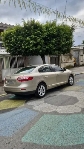 Renault Fluence Sedan Privilège 2.0 16V Flex AUT 2012