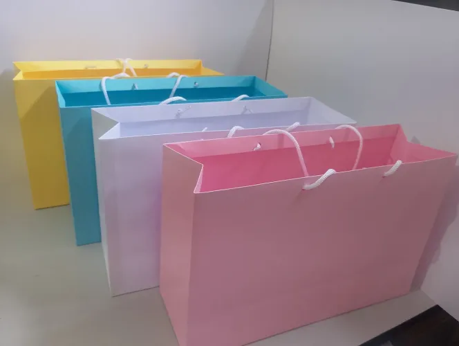 SACOLAS DE PAPEL A PRONTA ENTREGA