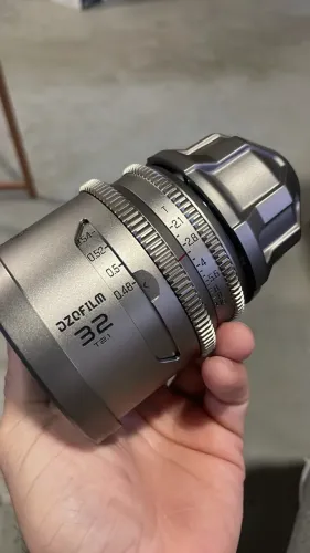 Lente DZOFILM Arcana 32mm