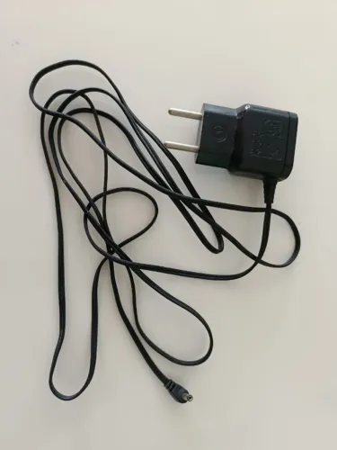 Fonte de alimentação - carregador Philips - saída 6v