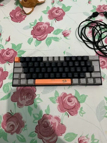 Vendo teclado da redragon e mouse da dazz
