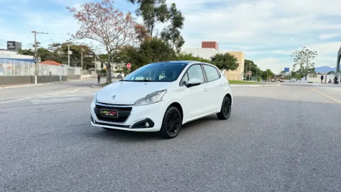 Peugeot 208 Allure 1.2 Flex 12V 5P Mec. 2017