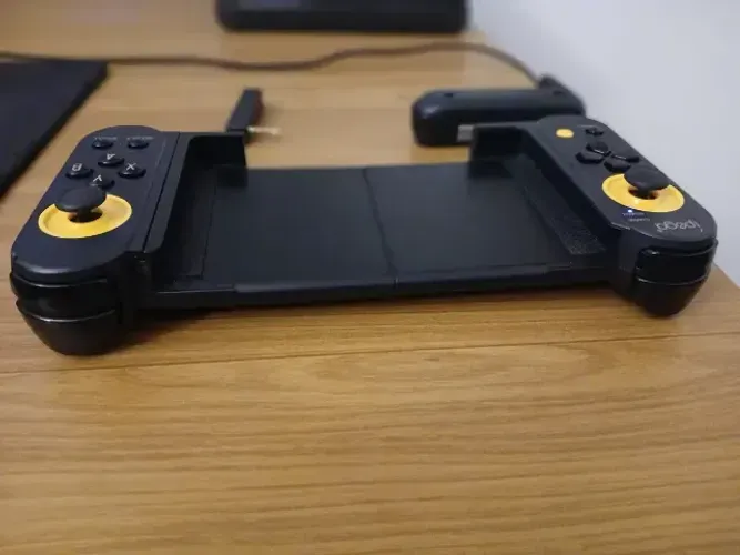 Controle Ipega Pg9167 Gamepad Sem Fio Celular Extensível (Usado)