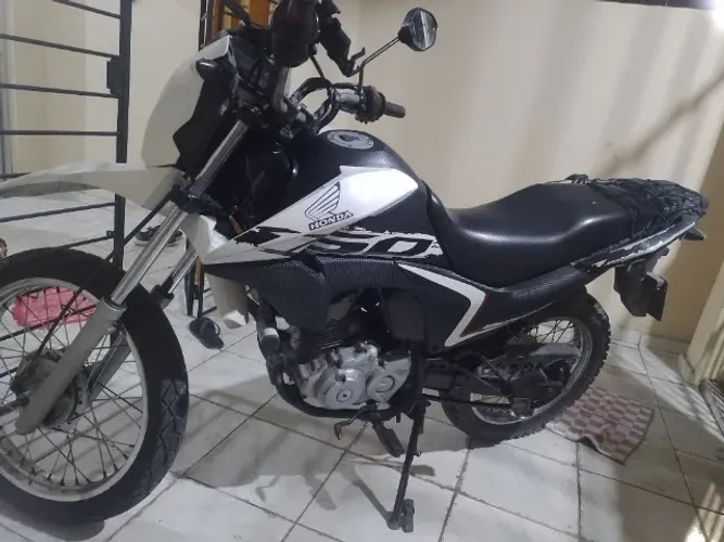 Bros 160 2016 branca muito econômica